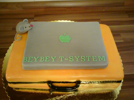 zatvorený notebook s "myšou"